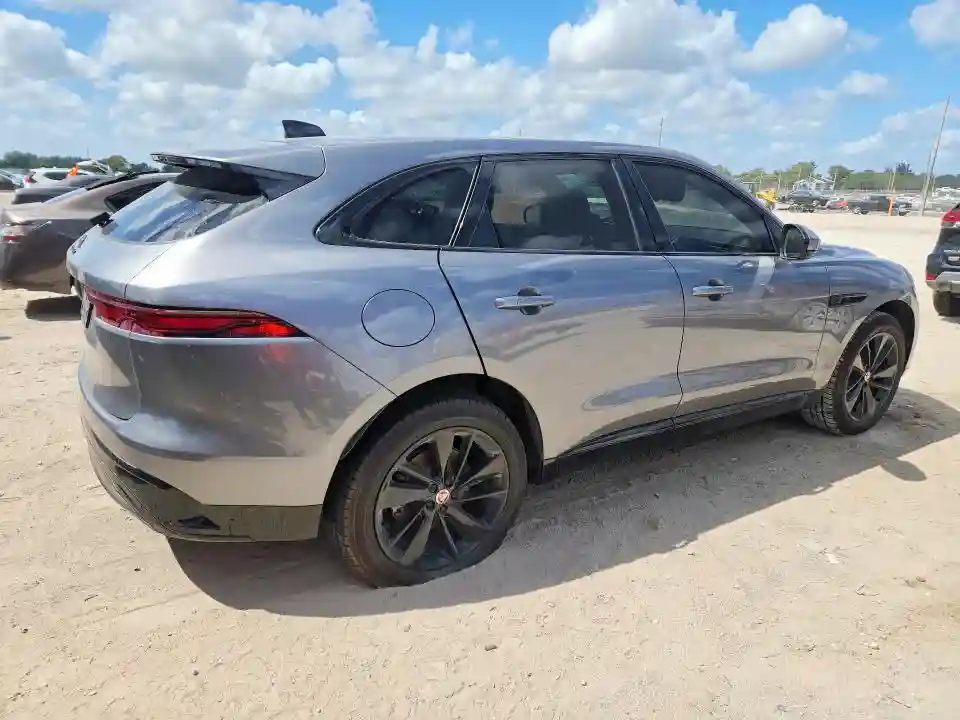 SADCJ2EX3NA699447 2022 JAGUAR F-PACE-2