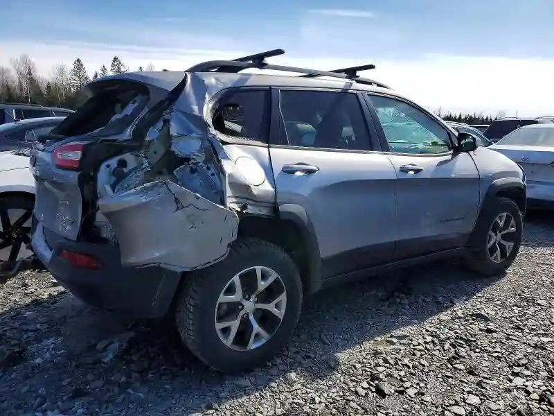 1C4PJMBS3HW620058 2017 JEEP CHEROKEE-2