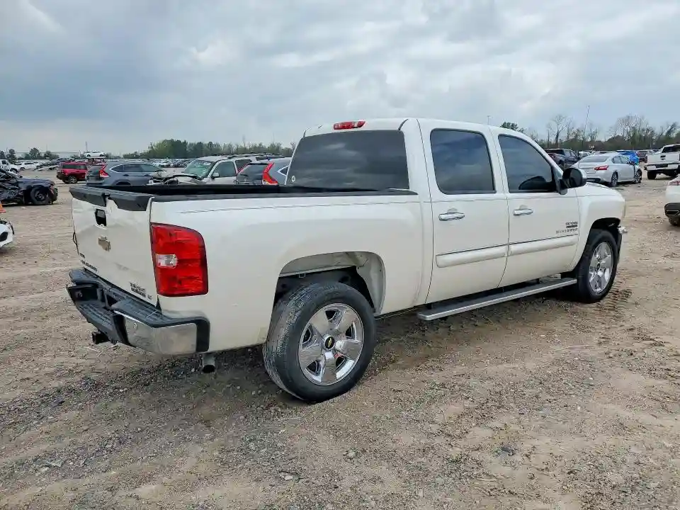 3GCPCSE08BG374493 2011 CHEVROLET SILVERADO-2