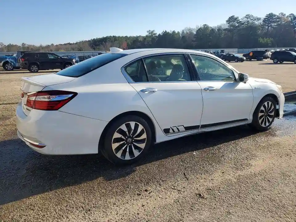 JHMCR6F31HC017311 2017 HONDA ACCORD-2