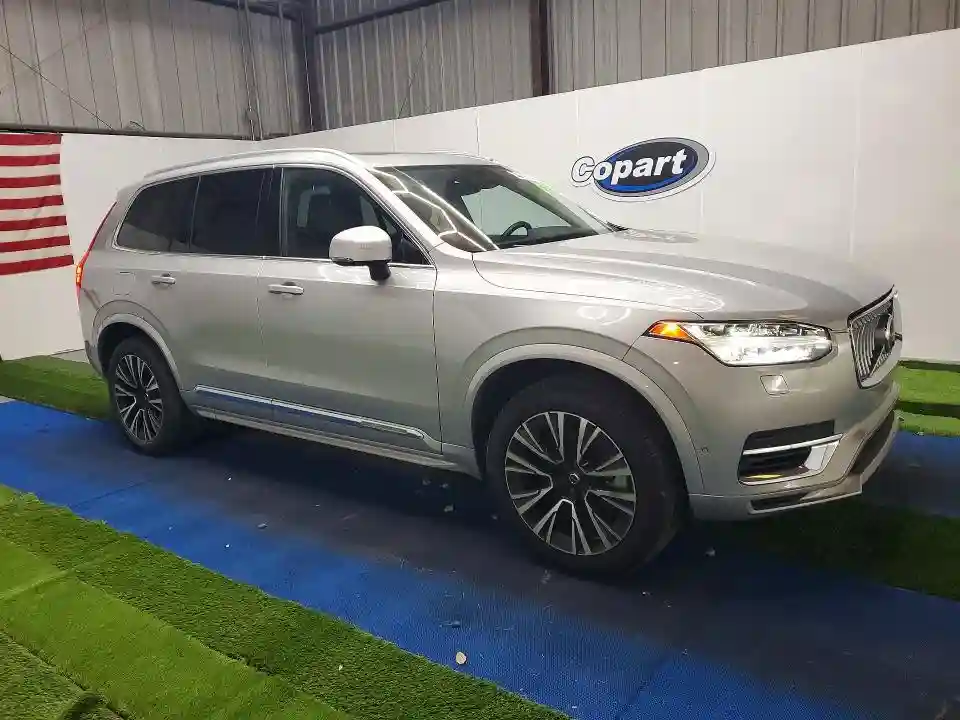 YV4H600N1P1937082 2023 VOLVO XC90-3