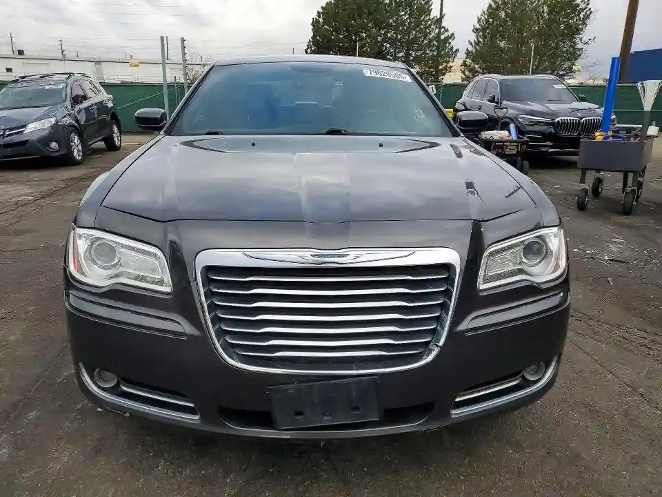 2C3CCARG0EH374304 2014 CHRYSLER 300-4