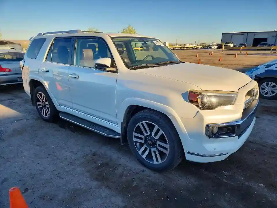 JTEZU5JR3J5173002 2018 TOYOTA 4RUNNER-3