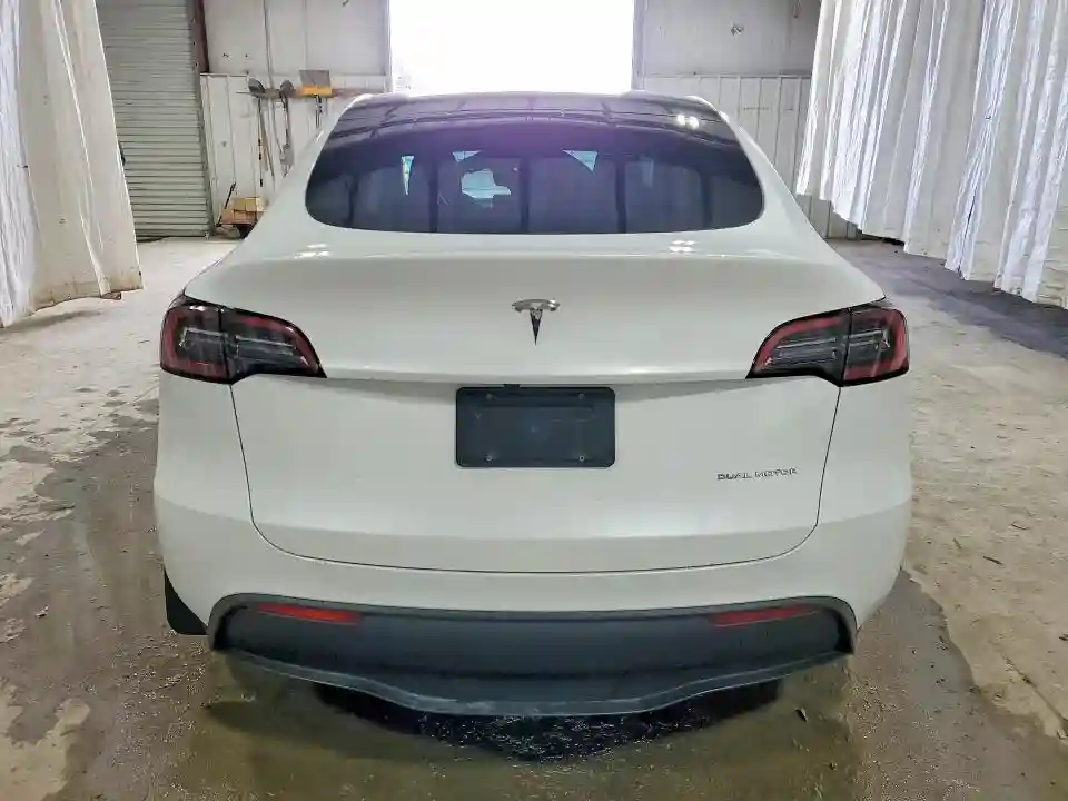 7SAYGDEE2PA181429 2023 TESLA MODEL Y-5