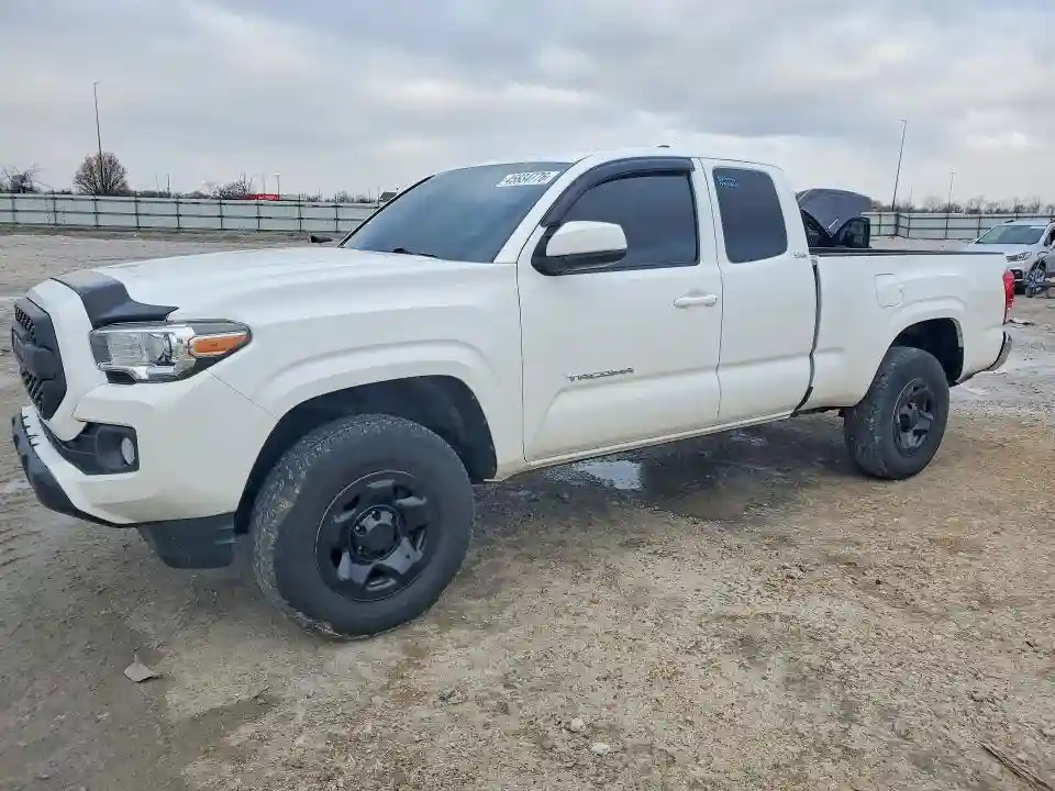 5TFRX5GN7HX074195 2017 TOYOTA TACOMA-0