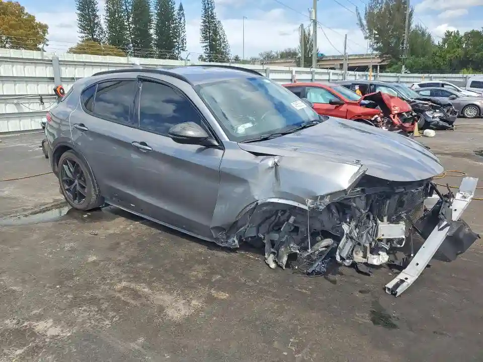ZASPAJAN6L7C75483 2020 ALFA ROMEO STELVIO-3