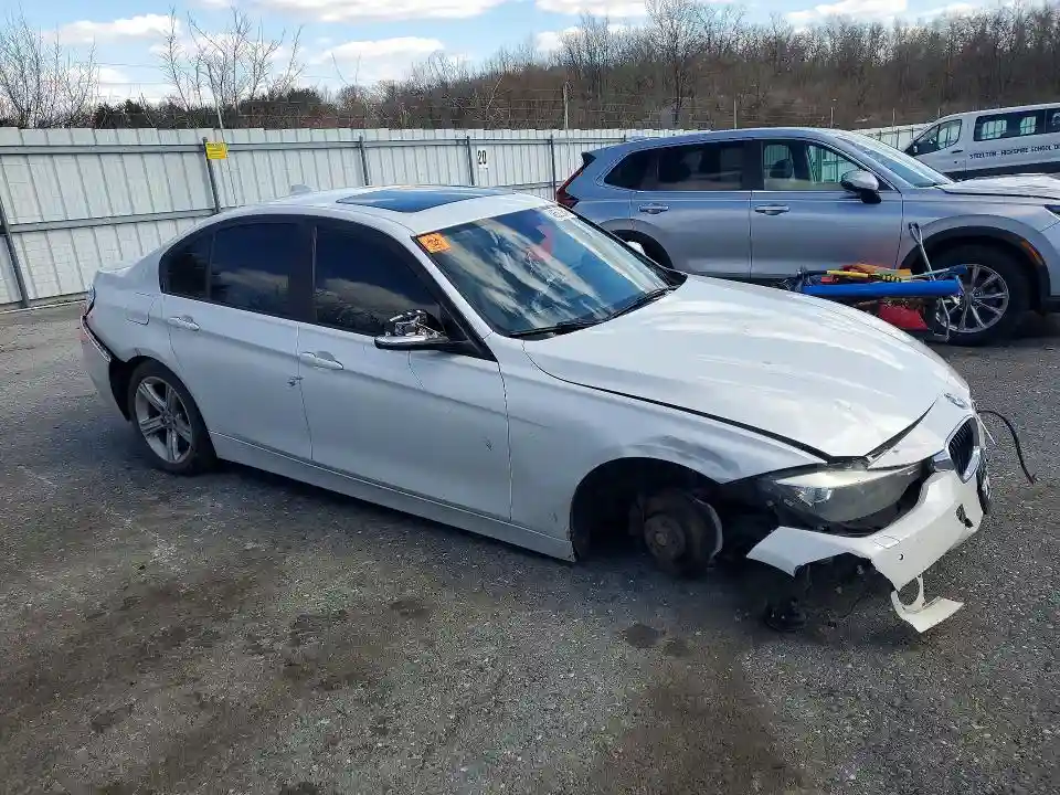 WBA3B5C58EP540784 2014 BMW 3 SERIES-3