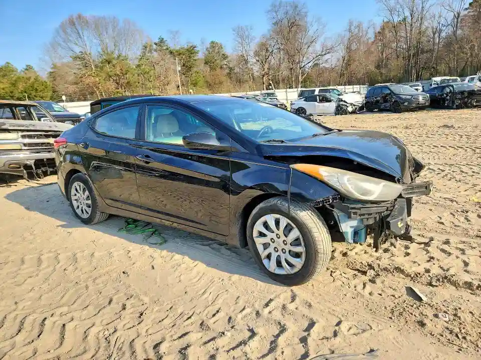KMHDH4AE3CU475713 2012 HYUNDAI ELANTRA GL-3