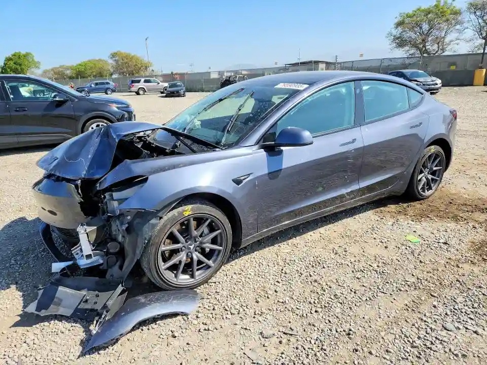 5YJ3E1EA4PF511289 2023 TESLA MODEL 3-0