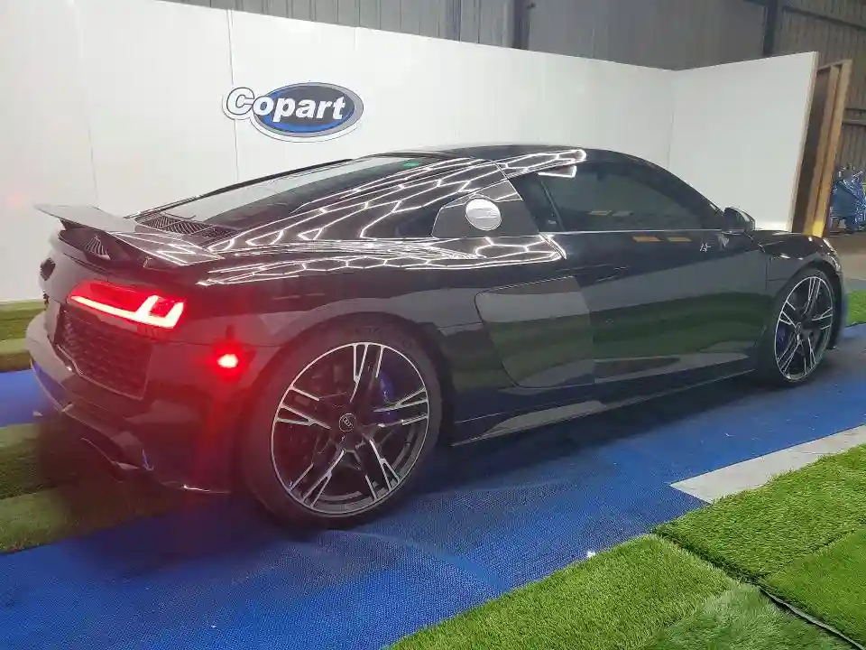 WUAKBAFX5M7901359 2021 AUDI R8-2