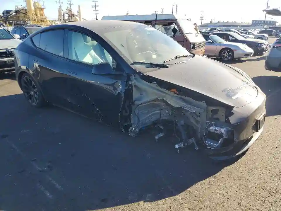 7SAYGDEEXPF624266 2023 TESLA MODEL Y-3