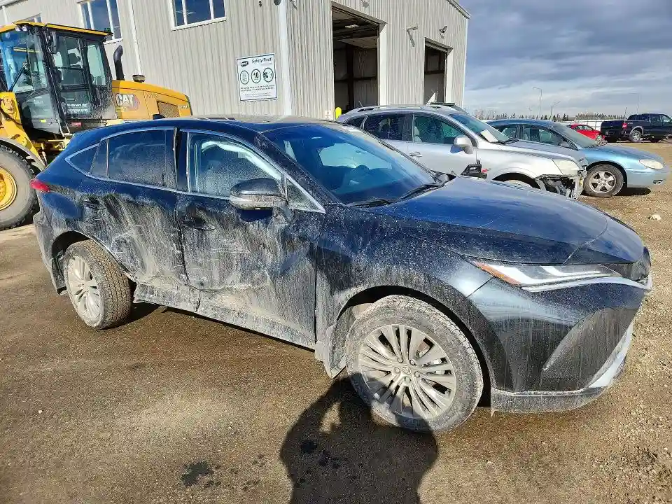 JTEAAAAH1RJ159897 2024 TOYOTA VENZA-3