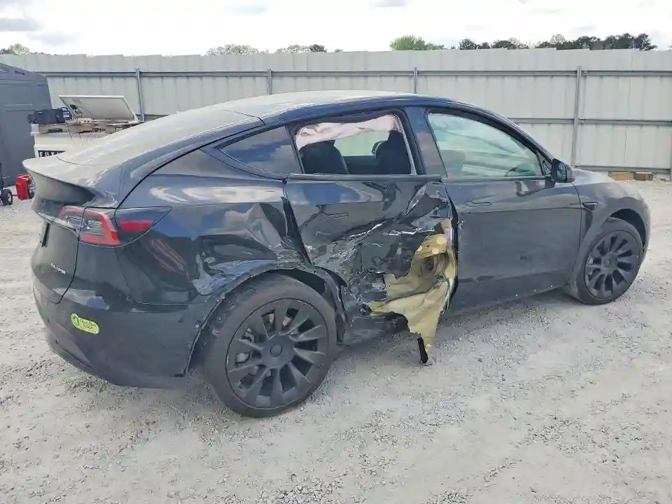 7SAYGDEE1NA007462 2022 TESLA MODEL Y-2