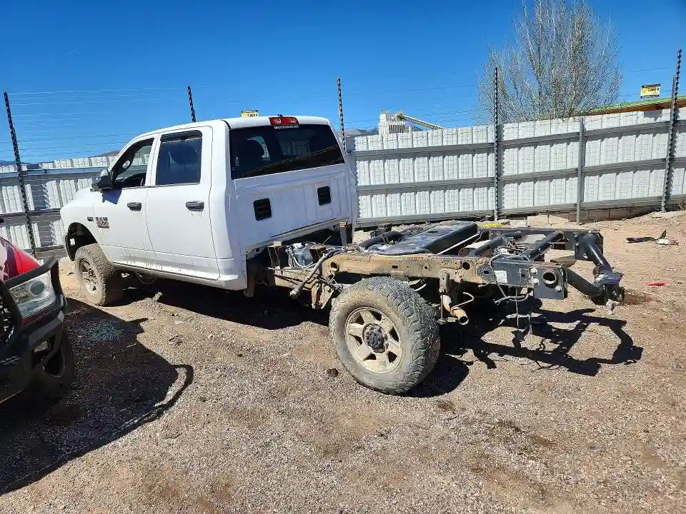 3C6UR5HJ2EG314941 2014 RAM 2500-1
