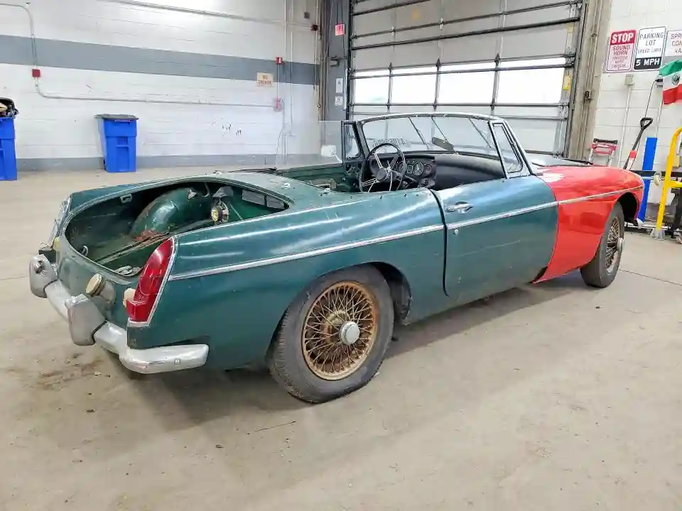 GHN4U141706G 1968 MG MGB CONVER-2