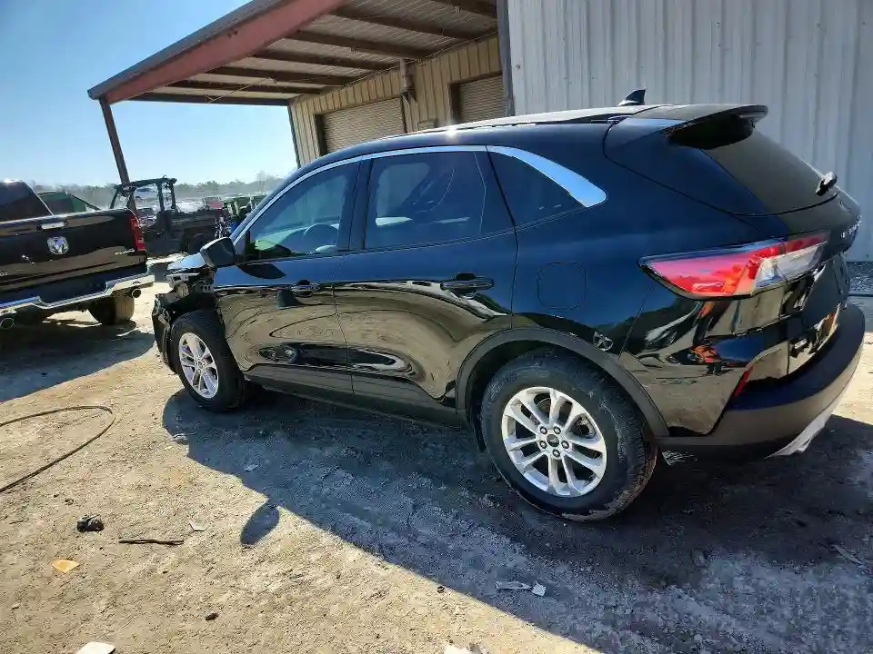 1FMCU0G65NUB48636 2022 FORD ESCAPE-1