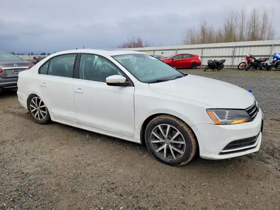 3VWDB7AJ0HM364050 2017 VOLKSWAGEN JETTA-3