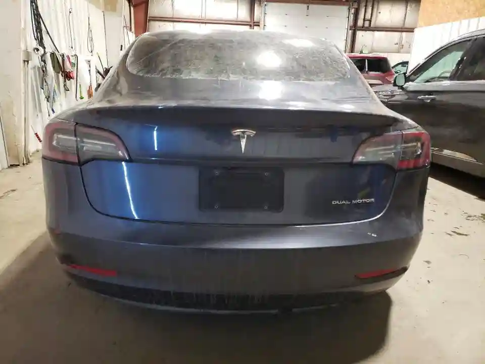 5YJ3E1EB2KF495692 2019 TESLA MODEL 3-5