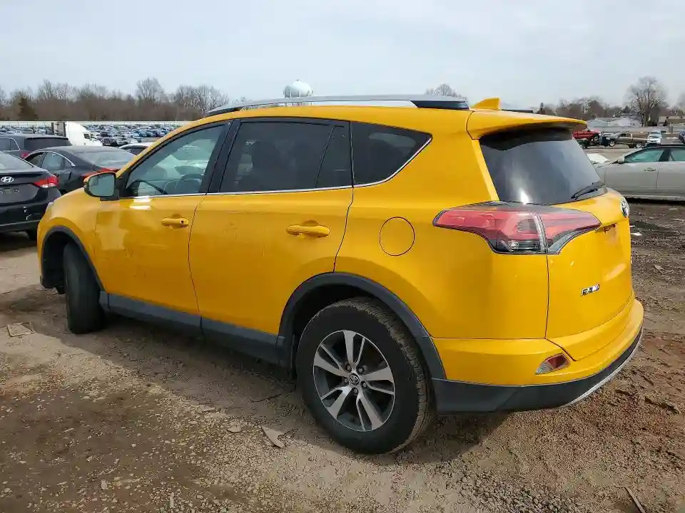 2T3RFREV3GW478286 2016 TOYOTA RAV4-1