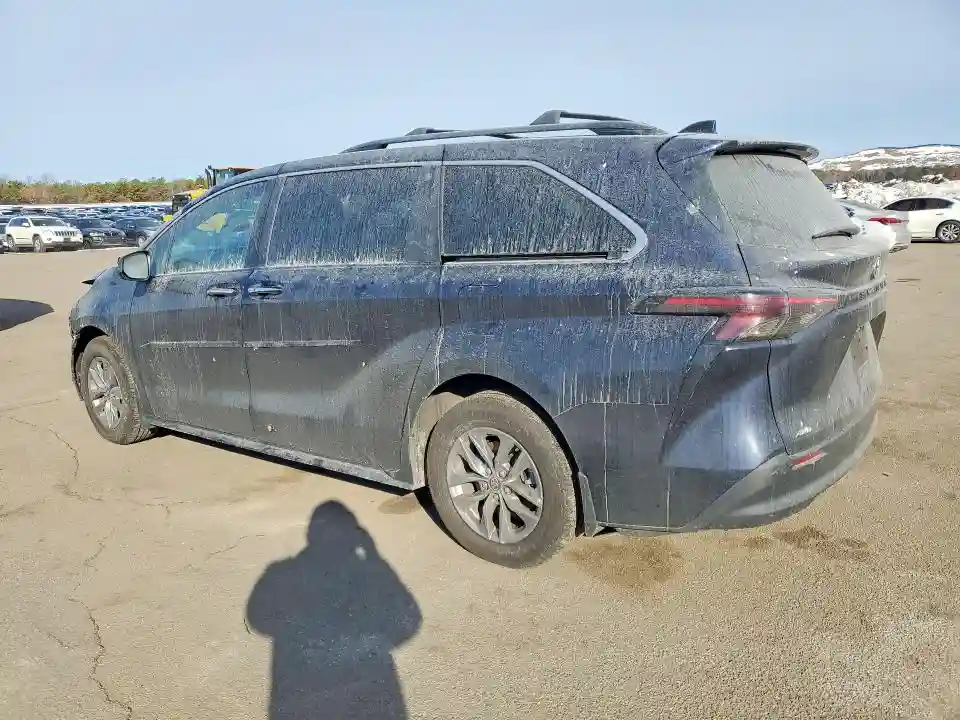 5TDJSKFC8RS141355 2024 TOYOTA SIENNA-1