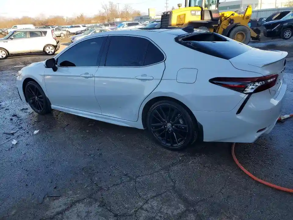 4T1KZ1AK9RU103164 2024 TOYOTA CAMRY-1