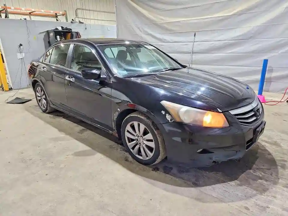 1HGCP3F89BA002612 2011 HOND ACCORD-3