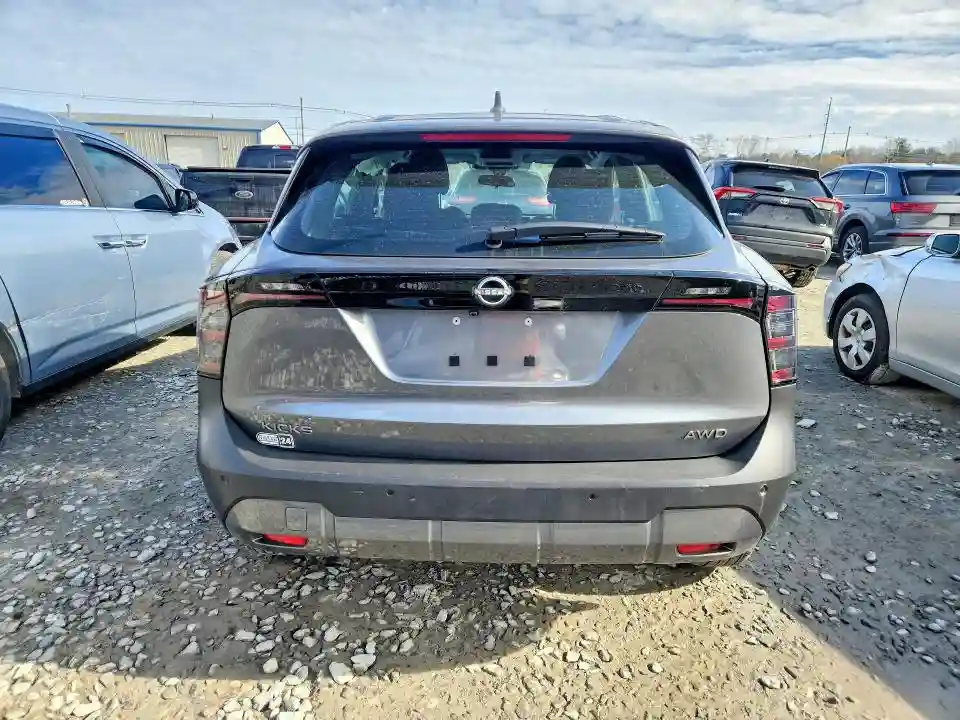 3N8AP6BB8SL377929 2025 NISSAN KICKS-5