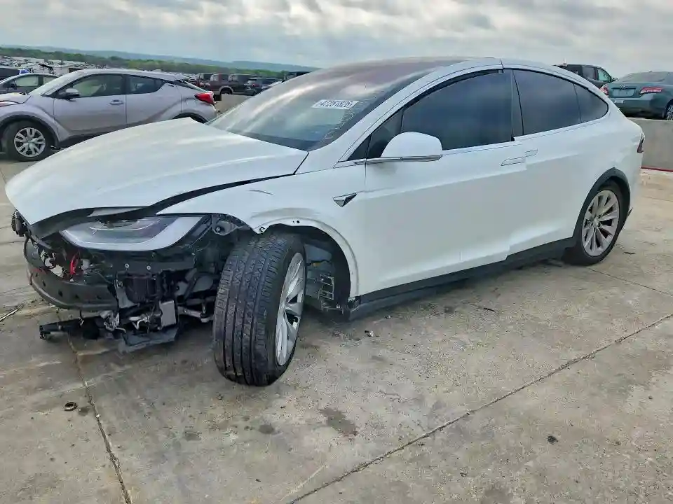 5YJXCAE29LF281601 2020 TESLA MODEL X-0