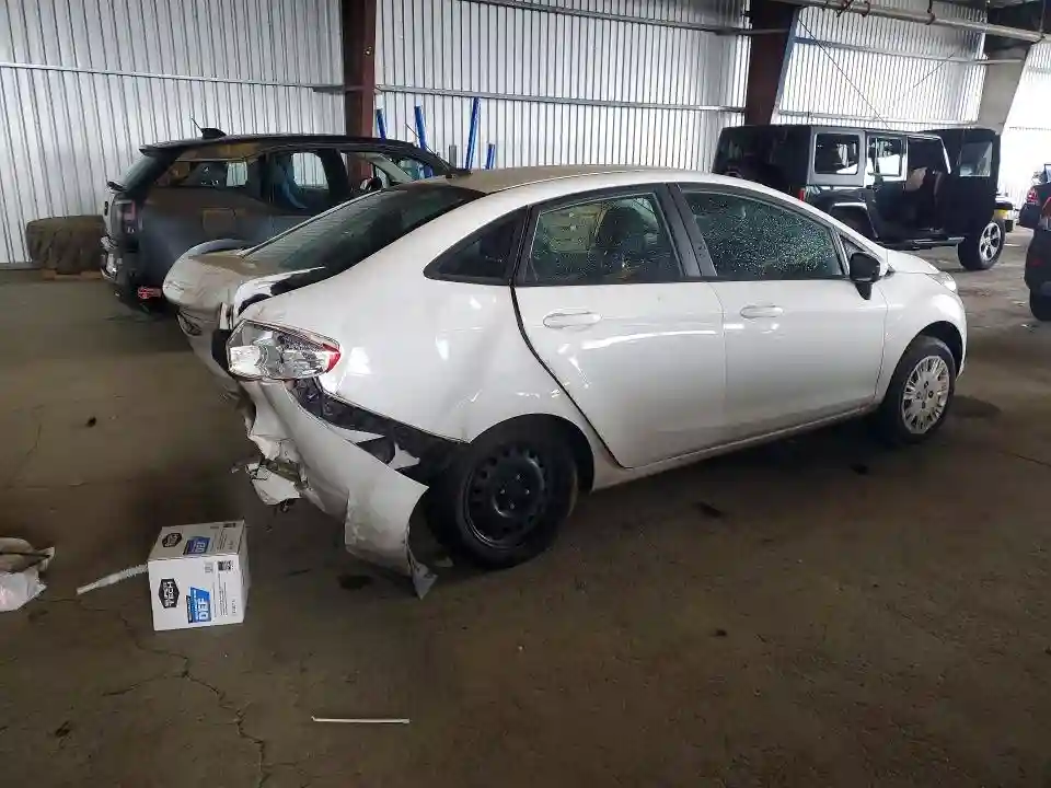 3FADP4AJ9GM162797 2016 FORD FIESTA-2