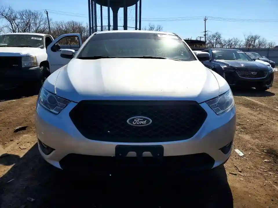1FAHP2H85JG117401 2018 FORD TAURUS-4