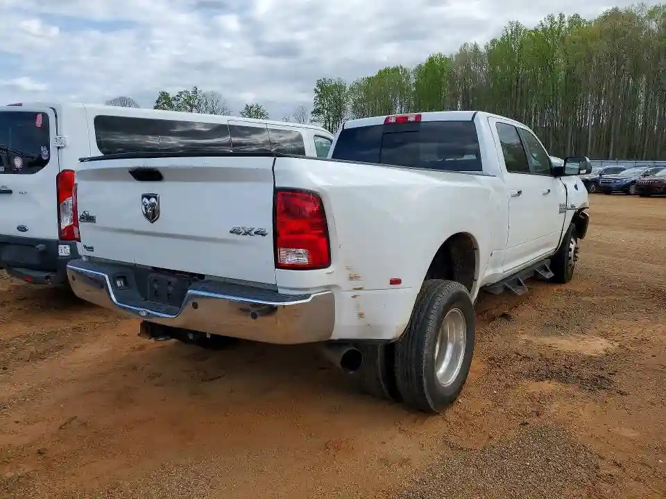 3C63RRHLXHG560693 2017 RAM 3500-2