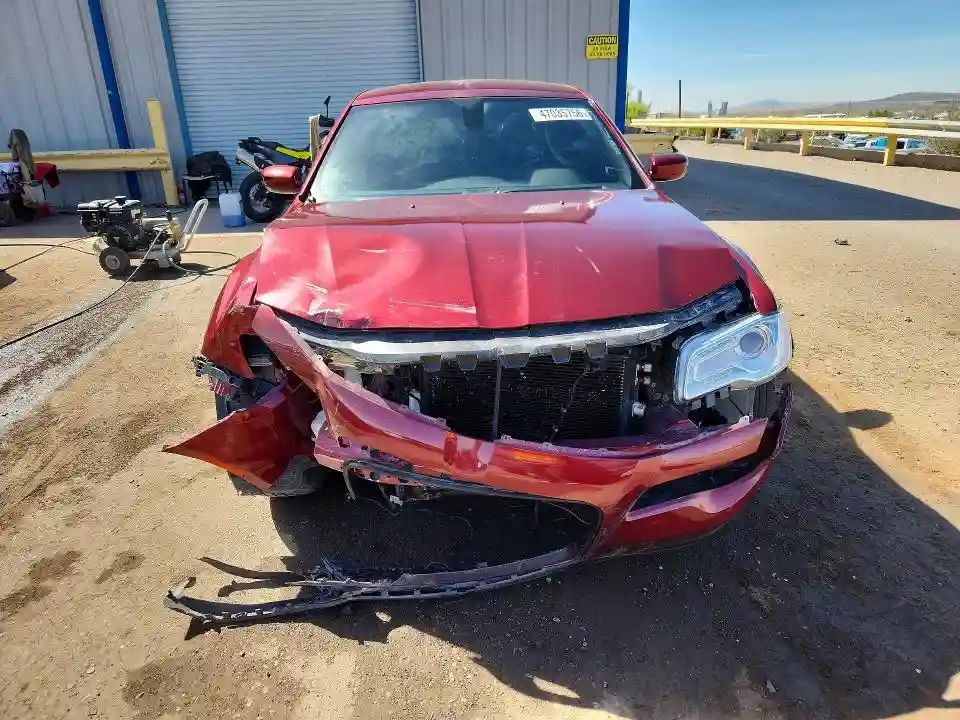 2C3CCAGG2KH690785 2019 CHRYSLER 300-4