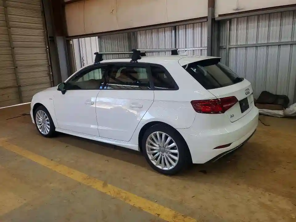 WAUUPBFF5HA074165 2017 AUDI A3-1