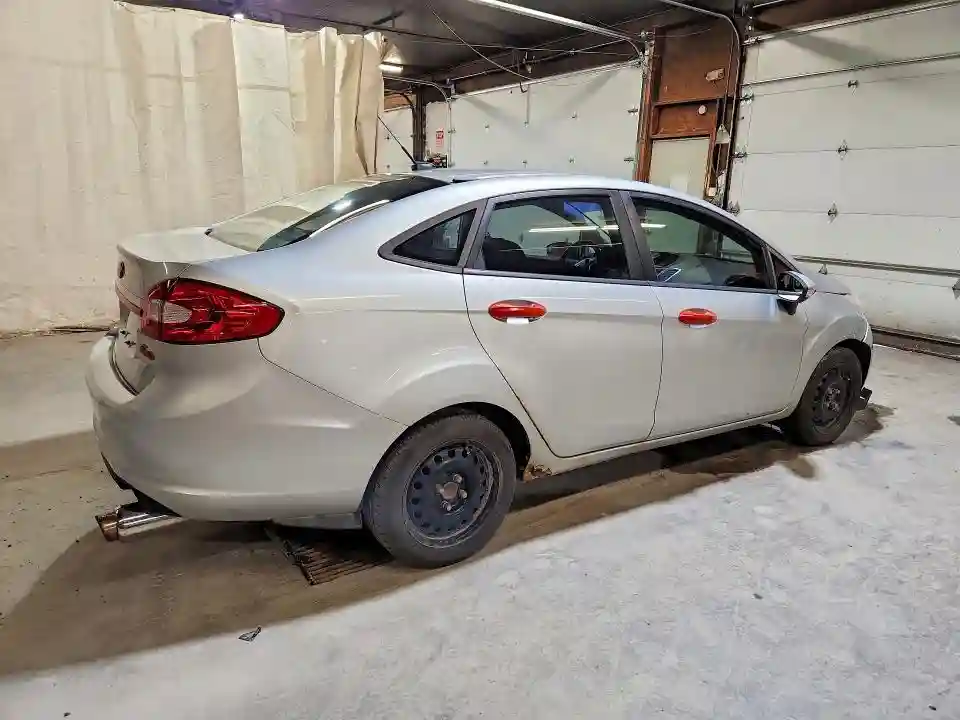 3FADP4BJ8DM207383 2013 FORD FIESTA-2