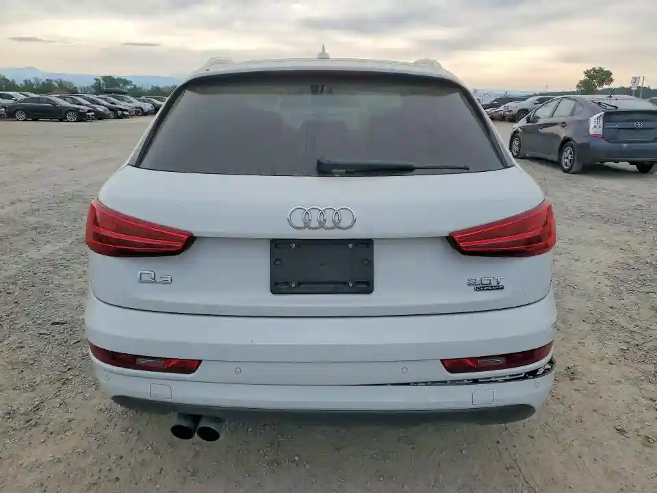 WA1JCCFS7JR003524 2018 AUDI Q3-5