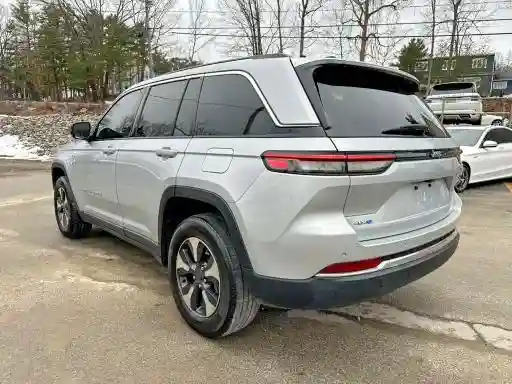 1C4RJYB66PC649198 2023 JEEP GRAND CHEROKEE-1