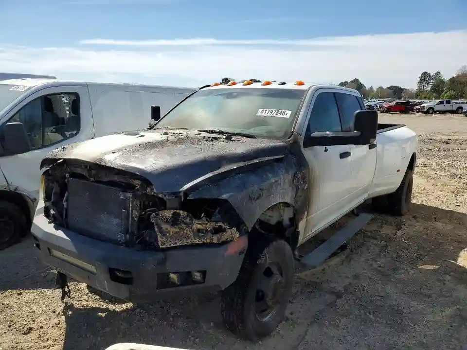 3C63RRGL5EG245667 2014 RAM 3500-0