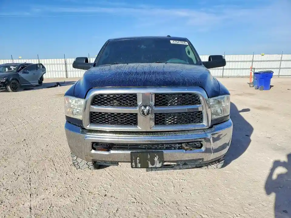 3C6UR5CJ7JG189467 2018 RAM 2500-4
