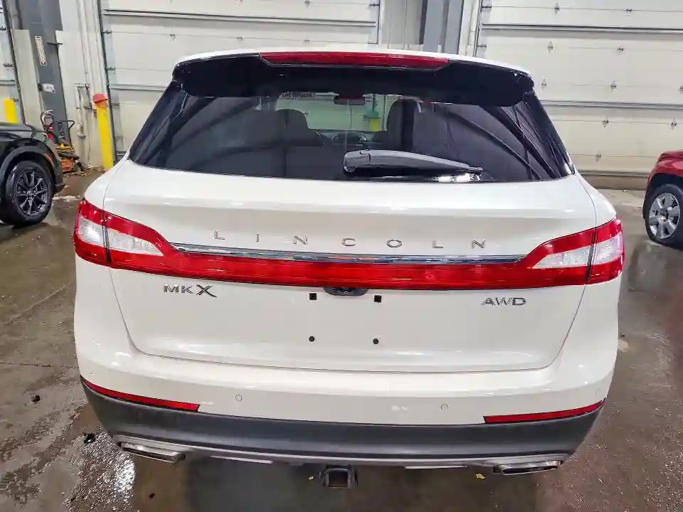 2LMTJ8LR1GBL43556 2016 LINCOLN MKX-5