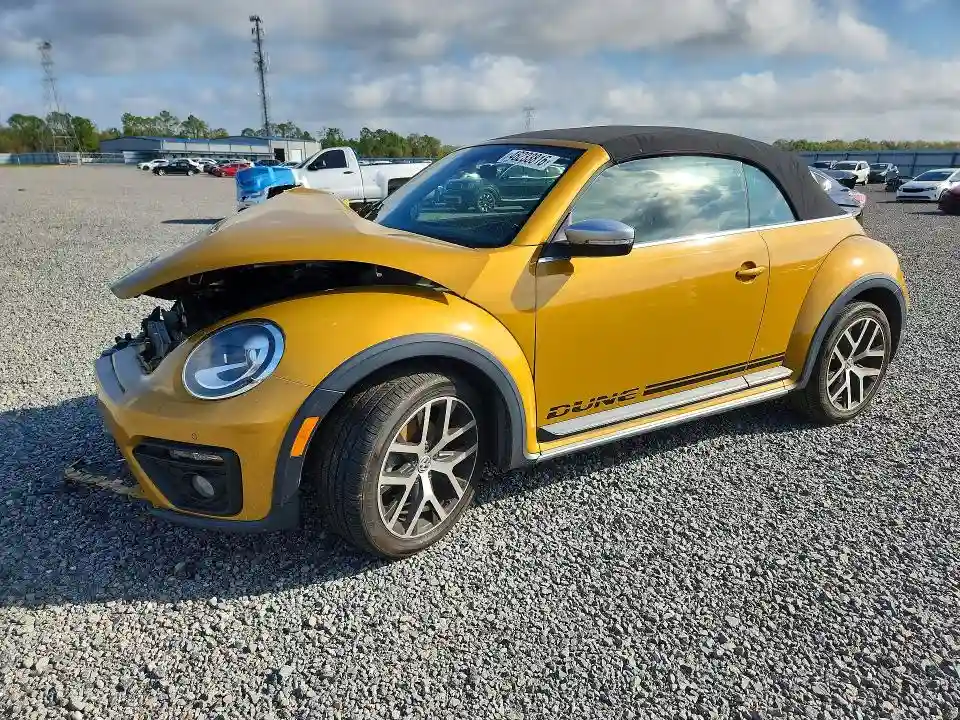 3VWT17AT7HM808797 2017 VOLKSWAGEN BEETLE-0