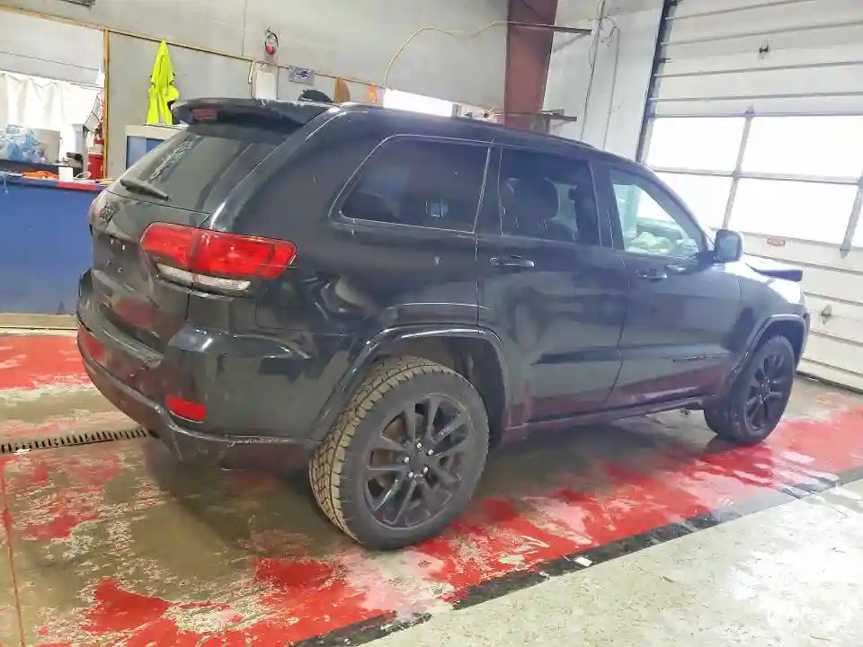 1C4RJFAG7HC733790 2017 JEEP GRAND CHEROKEE-2