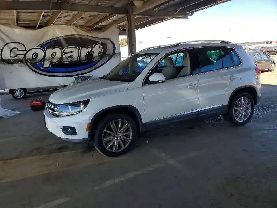 WVGAV7AX7FW569715 2015 VOLKSWAGEN TIGUAN-0