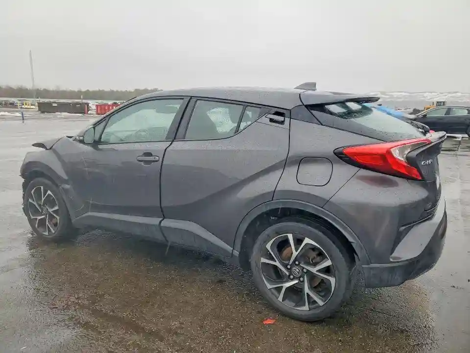 NMTKHMBX2KR099440 2019 TOYOTA C-HR-1