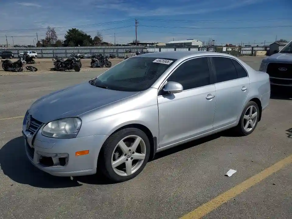 3VWAL8AJ1AM031772 2010 VOLKSWAGEN JETTA-0