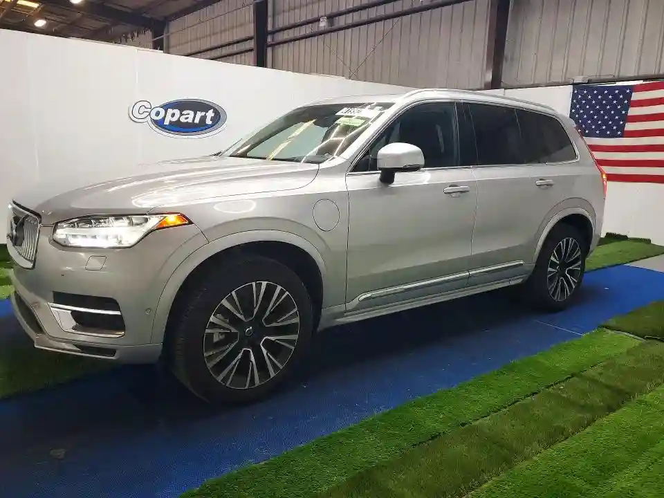 YV4H600N1P1937082 2023 VOLVO XC90-0