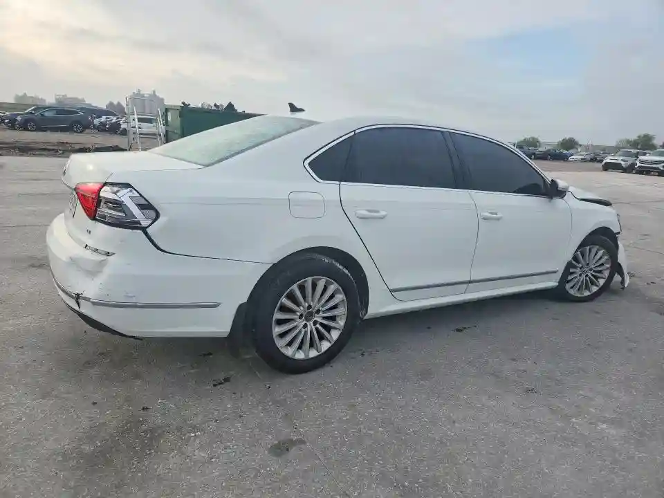1VWBT7A30GC067415 2016 VOLKSWAGEN PASSAT-2