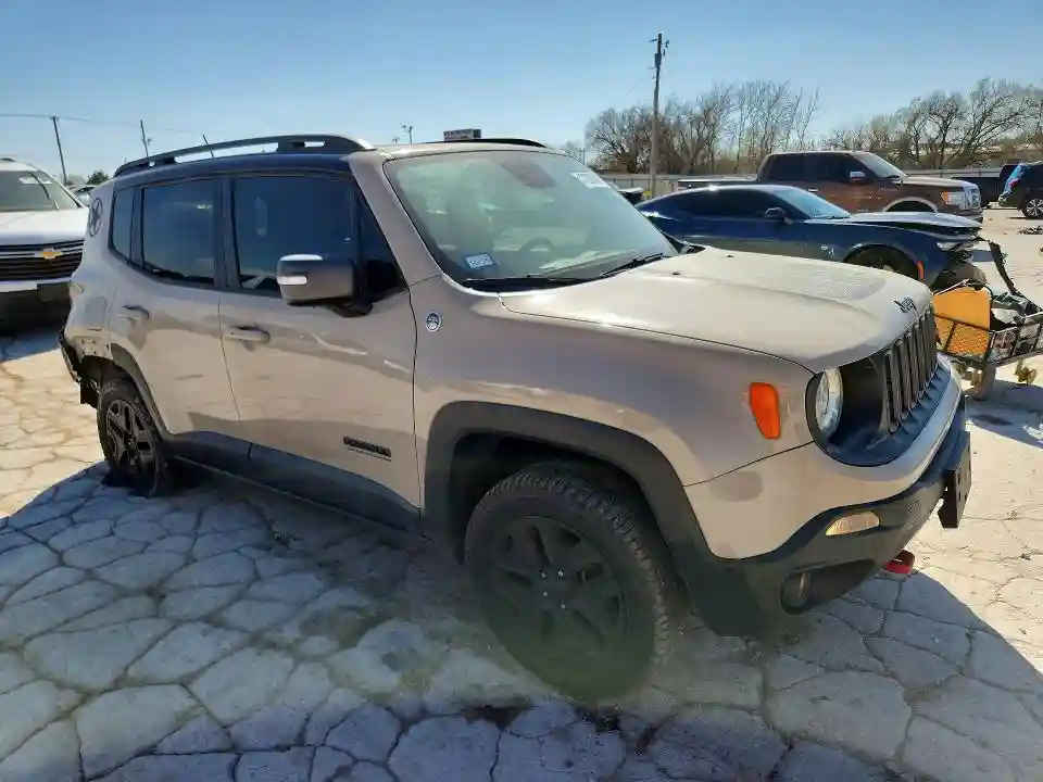 ZACCJBCB8HPE87909 2017 JEEP RENEGADE-3