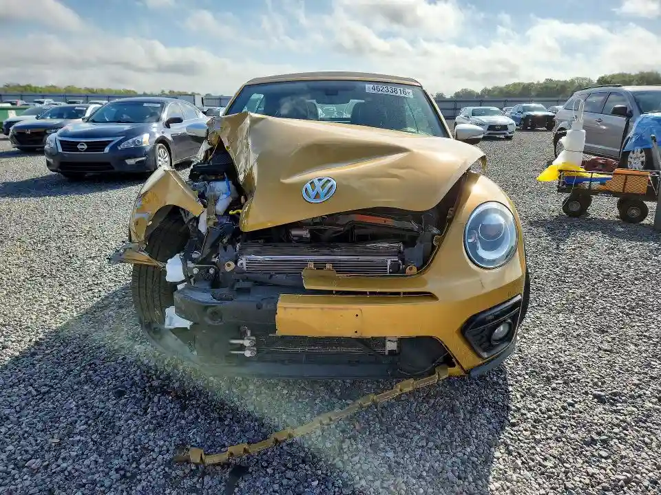 3VWT17AT7HM808797 2017 VOLKSWAGEN BEETLE-4