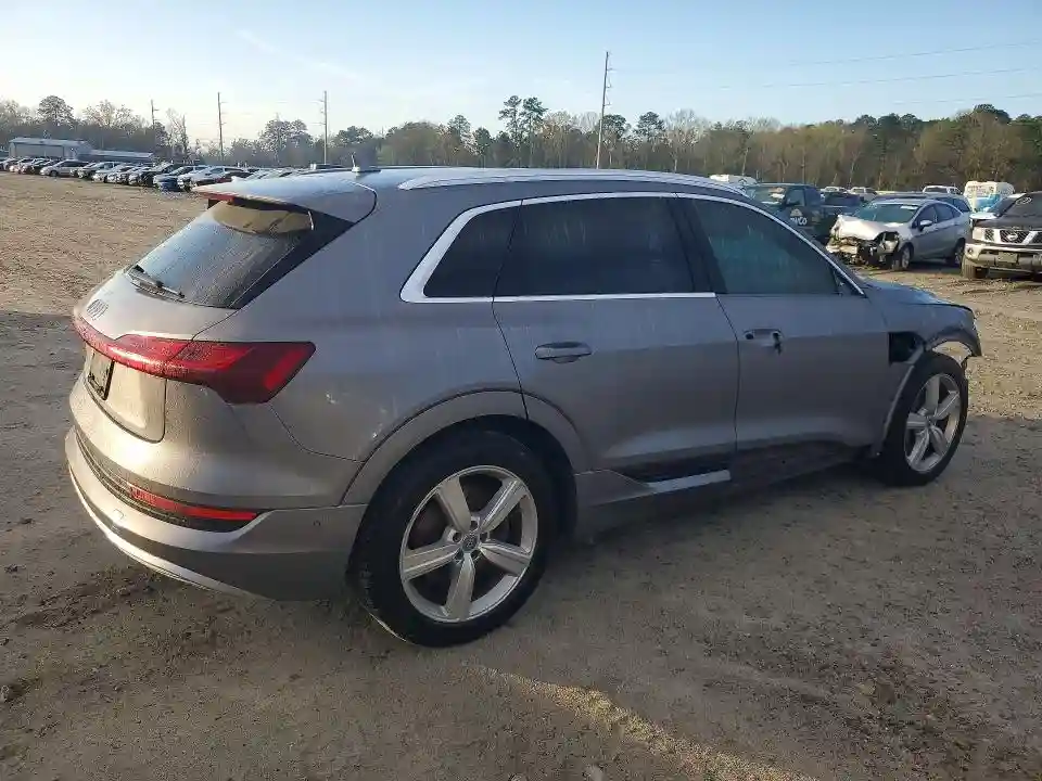 WA1VAAGE6KB015517 2019 AUDI E-TRON-2