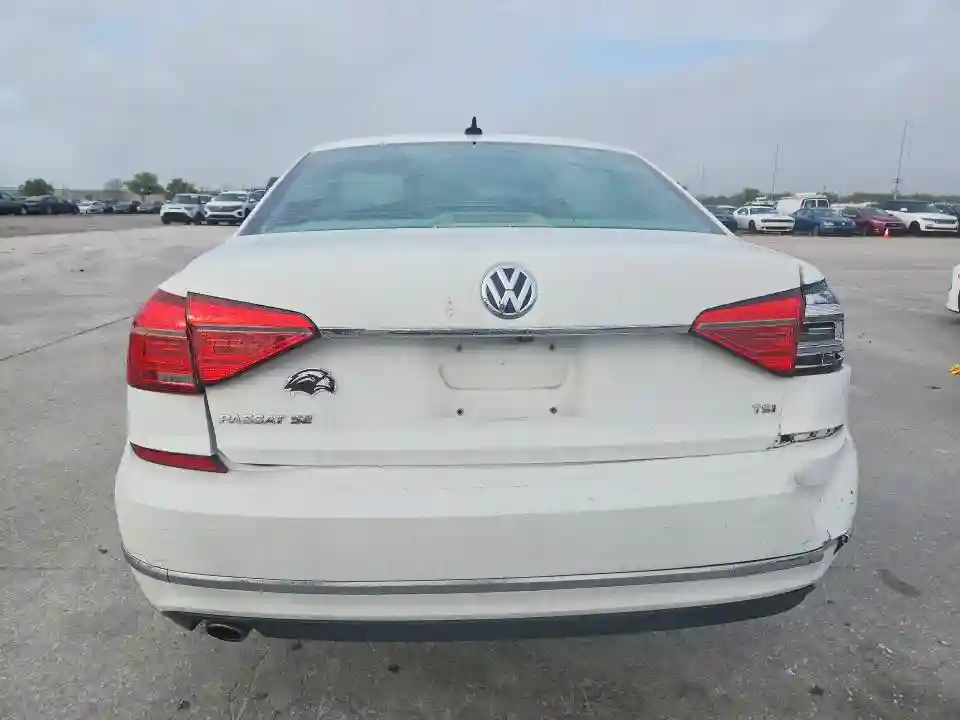 1VWBT7A30GC067415 2016 VOLKSWAGEN PASSAT-5
